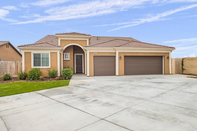 3445 N Atwood Court, Visalia, CA 93291