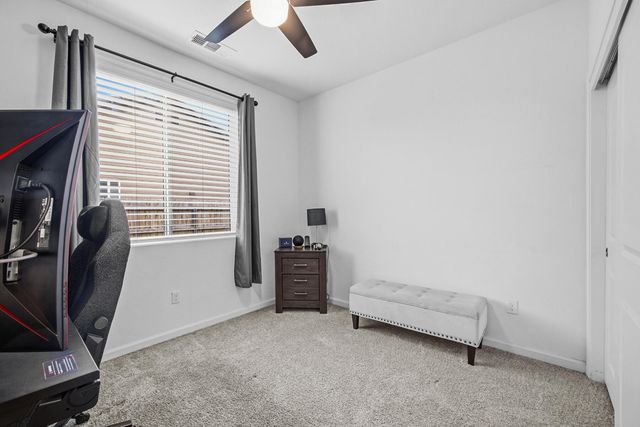 3445 N Atwood Court, Visalia, CA 93291