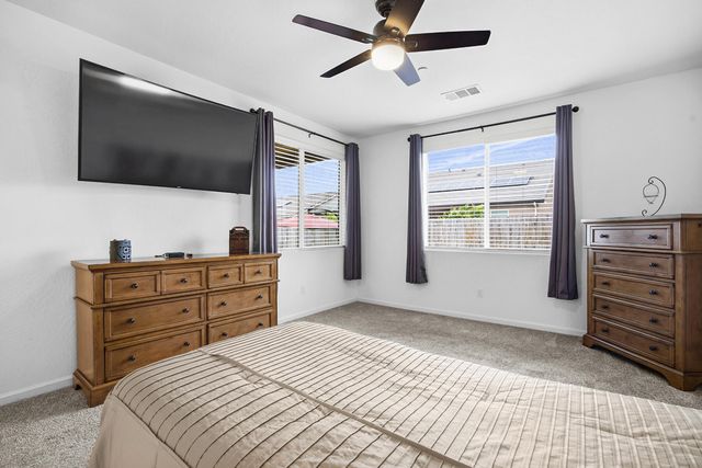 3445 N Atwood Court, Visalia, CA 93291