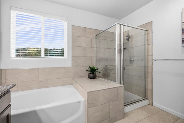 3445 N Atwood Court, Visalia, CA 93291