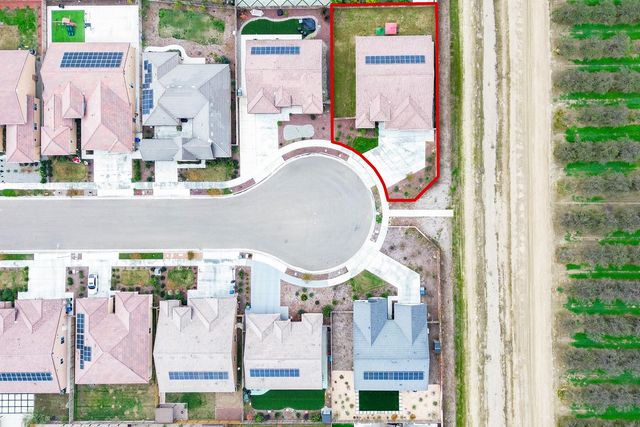 3445 N Atwood Court, Visalia, CA 93291