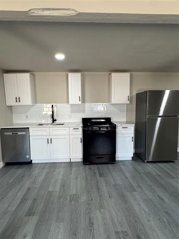 3417 Wisconsin Street C, Baytown, TX 77520