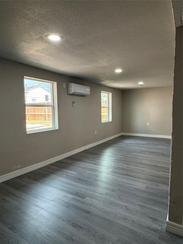 3417 Wisconsin Street C, Baytown, TX 77520