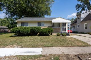 21040 Woodside Avenue, Royal Oak Charter Township, MI 48220