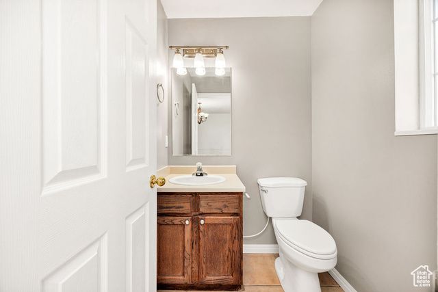 2 N SOMERSET PL, Logan, UT 84341