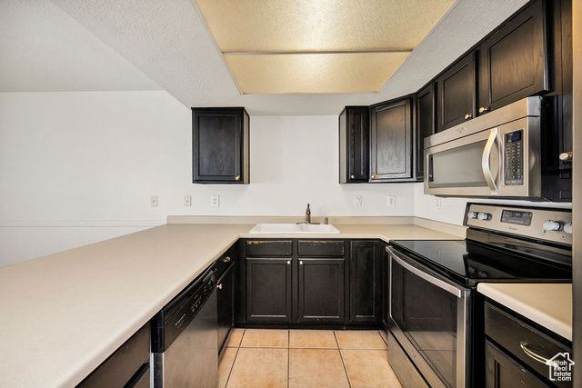 2 N SOMERSET PL, Logan, UT 84341