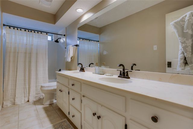 1908 Golden Trail, Carrollton, TX 75010