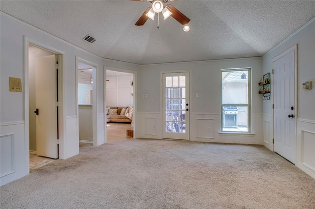 1908 Golden Trail, Carrollton, TX 75010