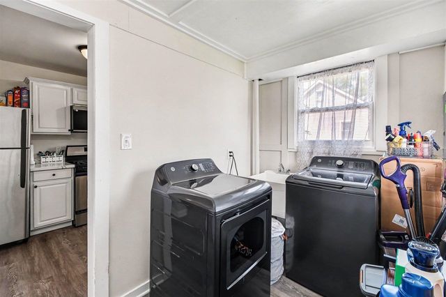 7541 Orchard Avenue, Warren, MI 48091