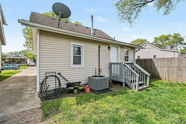 7541 Orchard Avenue, Warren, MI 48091
