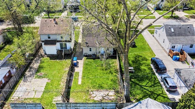7541 Orchard Avenue, Warren, MI 48091