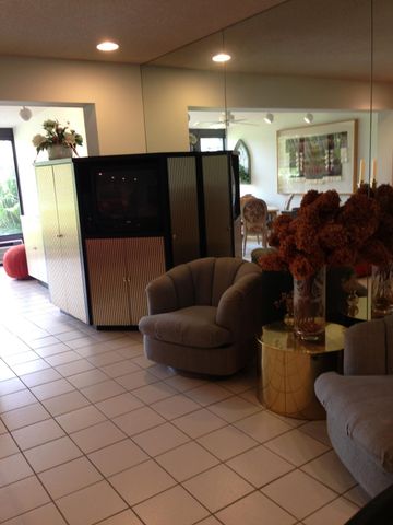 4426 Fountains Drive 4426, Lake Worth, FL 33467