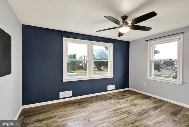 2902 GARFIELD, Reading, PA 19609