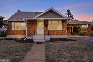 2902 GARFIELD, Reading, PA 19609