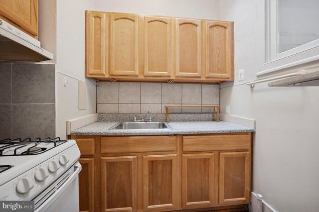 205 E WYOMING AVE, Philadelphia, PA 19120