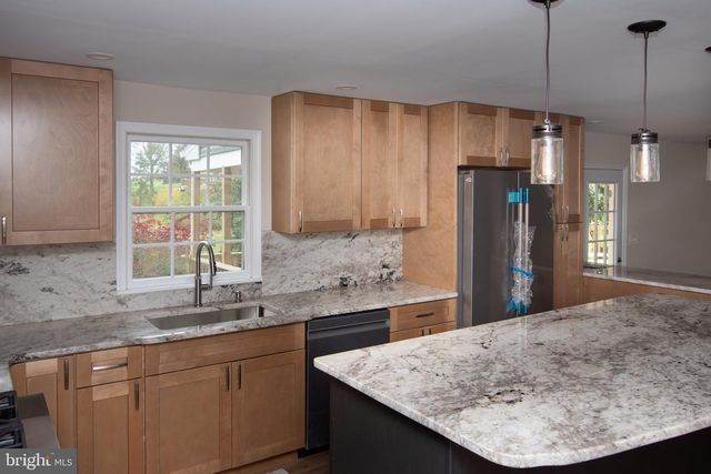 728 E CREAMERY RD, Perkasie, PA 18944