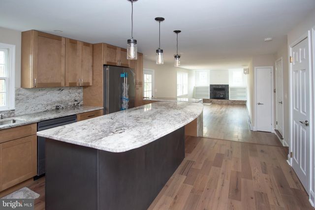 728 E CREAMERY RD, Perkasie, PA 18944
