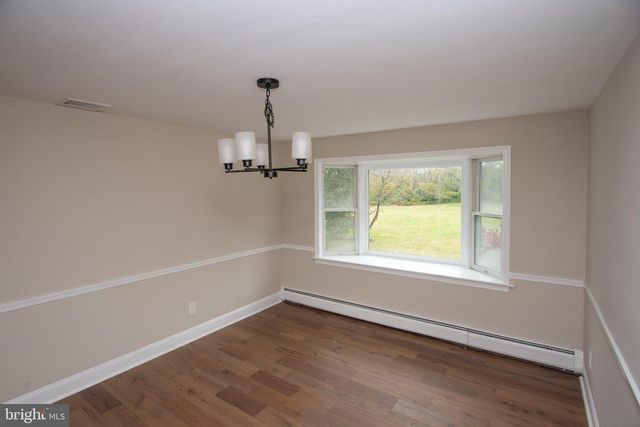 728 E CREAMERY RD, Perkasie, PA 18944