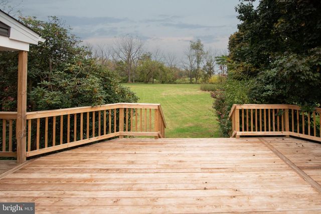728 E CREAMERY RD, Perkasie, PA 18944