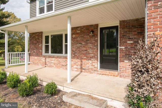728 E CREAMERY RD, Perkasie, PA 18944