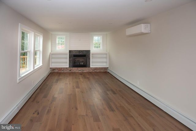 728 E CREAMERY RD, Perkasie, PA 18944