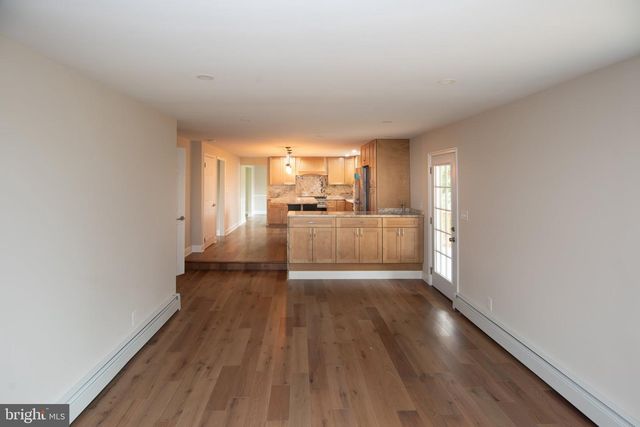 728 E CREAMERY RD, Perkasie, PA 18944