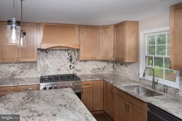 728 E CREAMERY RD, Perkasie, PA 18944