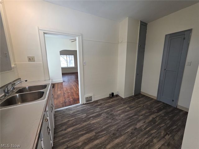 1174 Linden Avenue, Akron, OH 44310