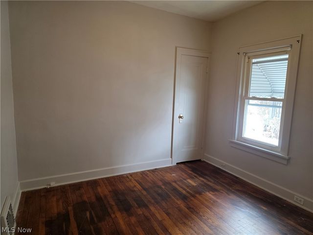 1174 Linden Avenue, Akron, OH 44310