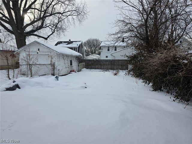 1174 Linden Avenue, Akron, OH 44310