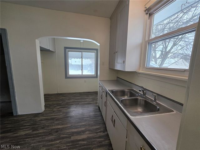 1174 Linden Avenue, Akron, OH 44310