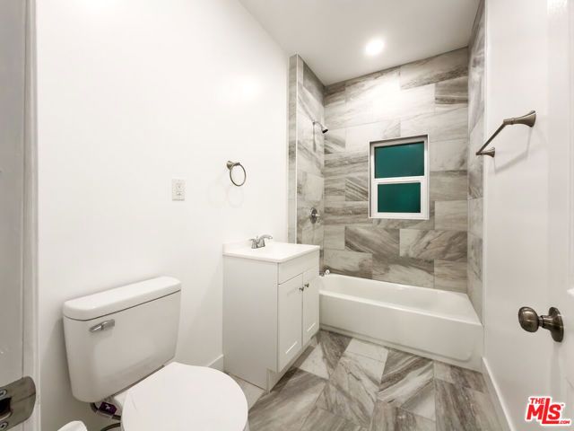 908 S Normandie Avenue 8, Los Angeles, CA 90006