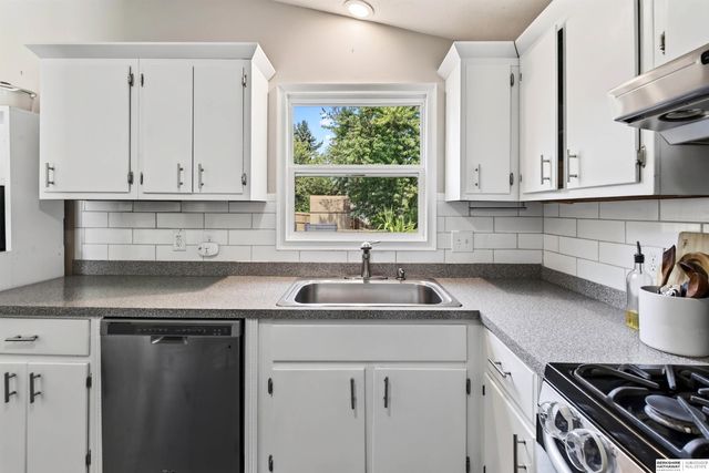 9130 Sahler Street, Omaha, NE 68134