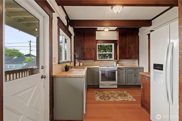 2209 Wetmore Ave, Everett, WA 98201