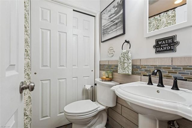 329 Marlboro RD, Newport News, VA 23602