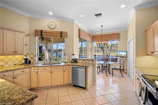8302 Danbury BLVD, Naples, FL 34120
