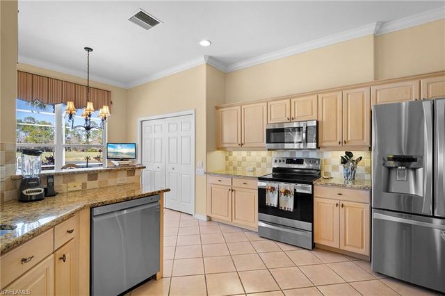 8302 Danbury BLVD, Naples, FL 34120