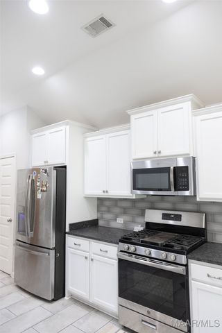 9212 CRESCENT LODGE Circle, Pike Road, AL 36064