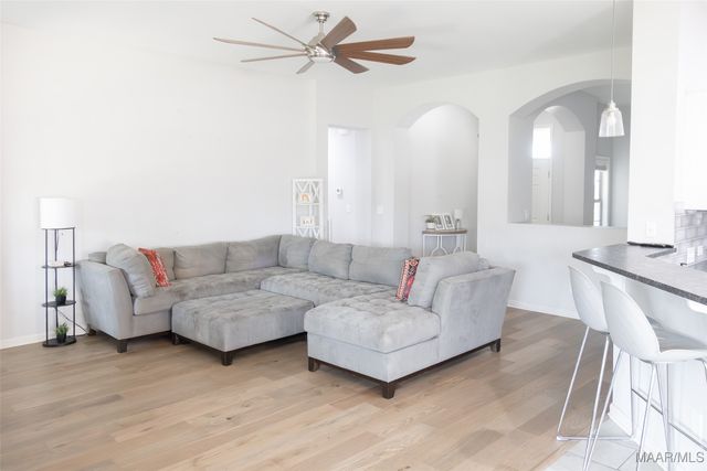 9212 CRESCENT LODGE Circle, Pike Road, AL 36064