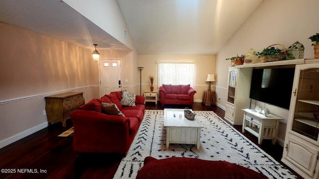 10 BLACKFOOT Court, Palm Coast, FL 32137