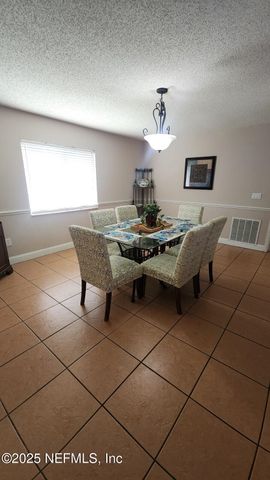 10 BLACKFOOT Court, Palm Coast, FL 32137