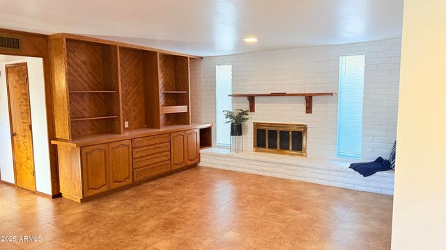 2036 E Gemini Drive, Tempe, AZ 85283