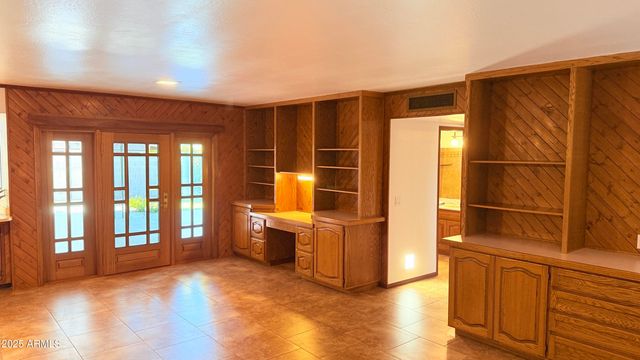 2036 E Gemini Drive, Tempe, AZ 85283