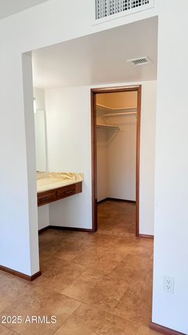 2036 E Gemini Drive, Tempe, AZ 85283