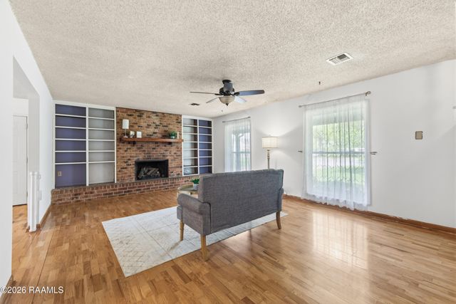 209 E Martial Avenue, Lafayette, LA 70508