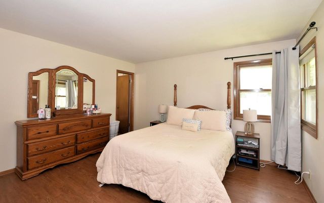 6928 W Imperial DRIVE, Franklin, WI 53132