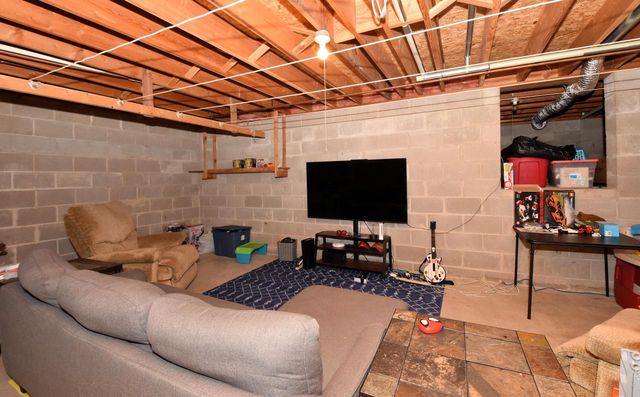 6928 W Imperial DRIVE, Franklin, WI 53132