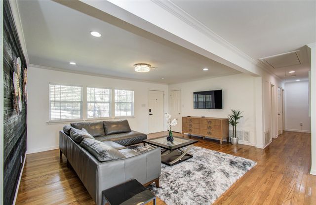 5329 Pagewood Lane, Houston, TX 77056