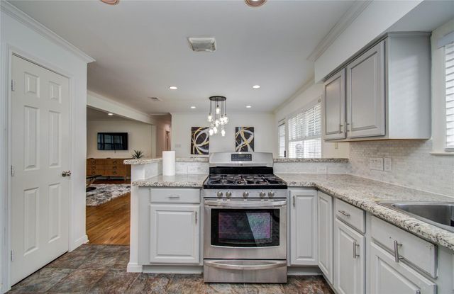 5329 Pagewood Lane, Houston, TX 77056