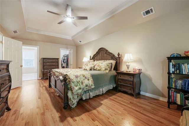 245 Emily Drive SW, Lilburn, GA 30047
